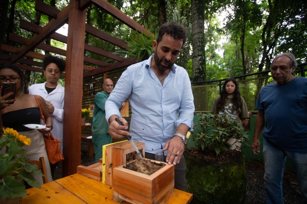 Zoológico Municipal de Volta Redonda inaugura meliponário