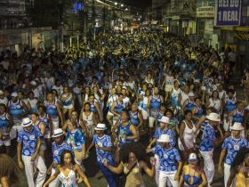 Escolas de samba promovem ensaios neste final de semana