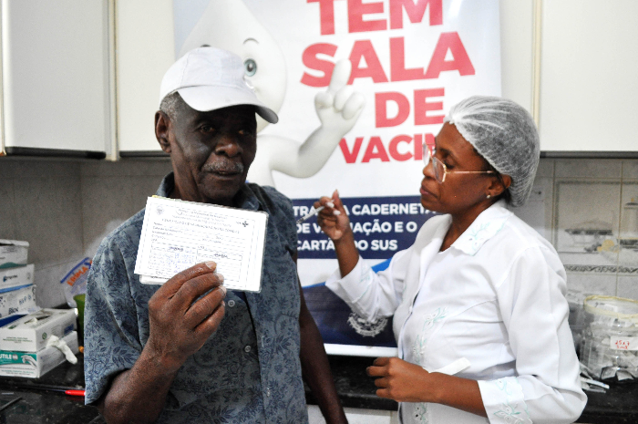 Resende inicia campanha de vacinação contra Covid-19