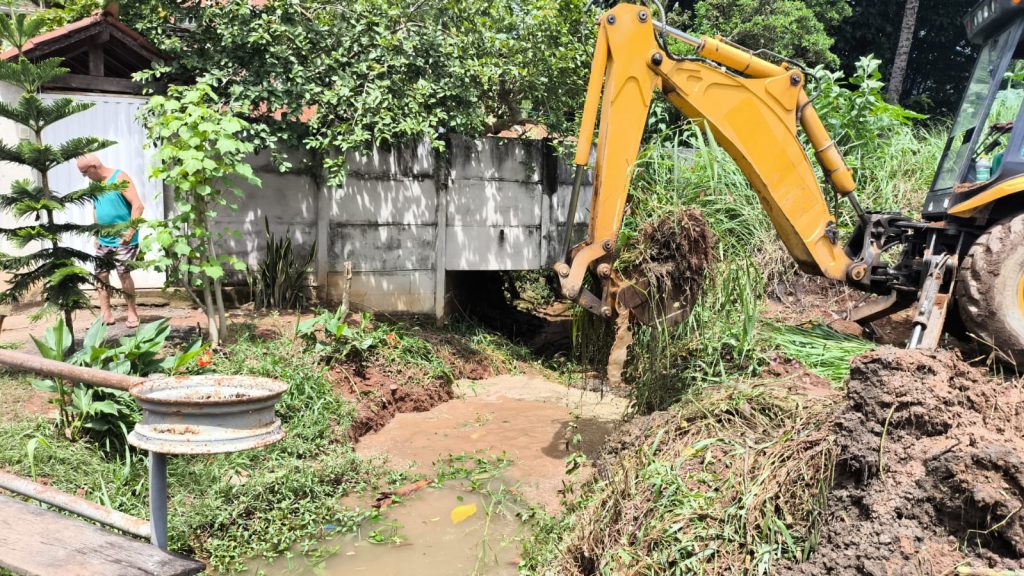 Estado intensifica trabalhos em rios e áreas atingidas por chuvas