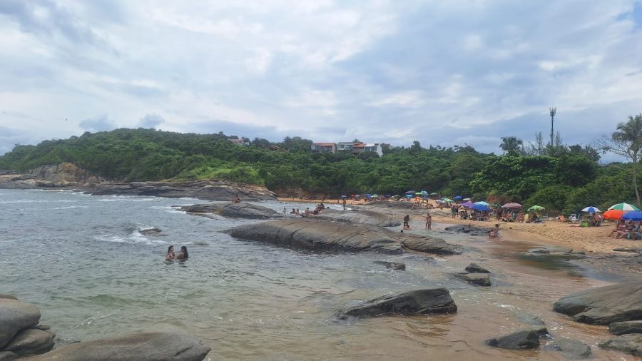 Rio das Ostras realiza ações de Educação Ambiental nas praias