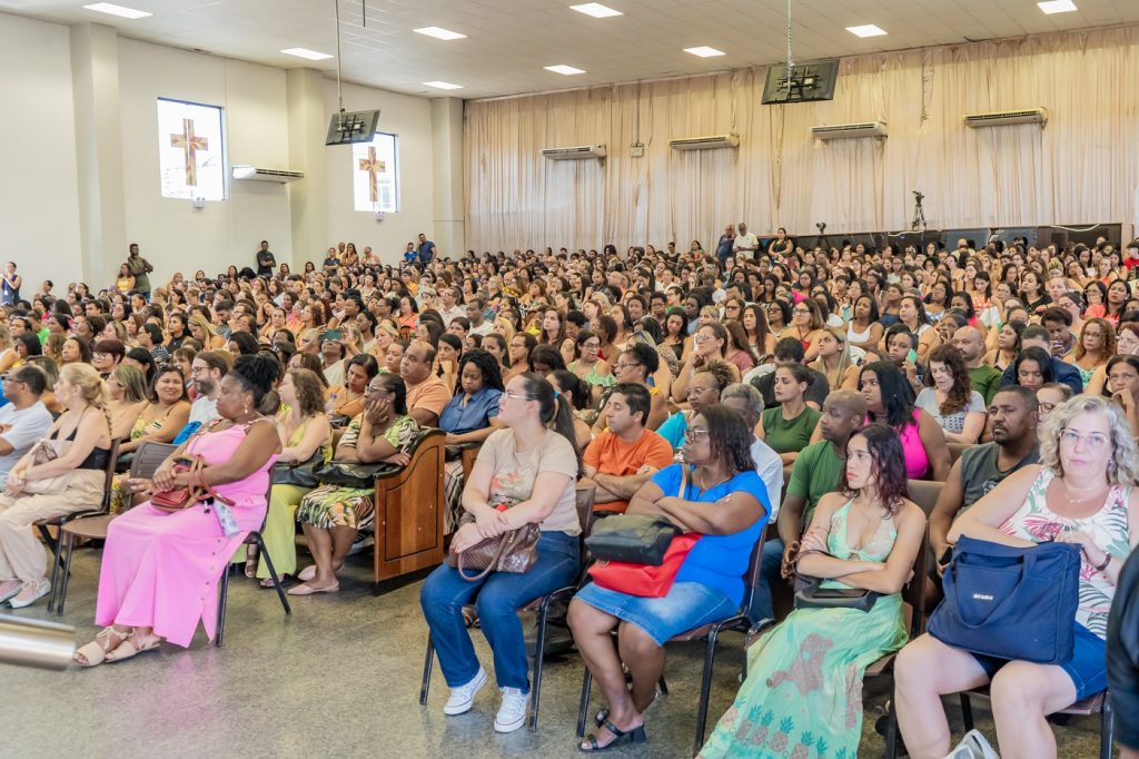 Aula inaugural para professores na Educação de Mesquita