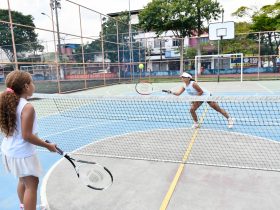 Aulas de tênis na Vila Olímpica de Nova Iguaçu