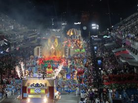 Acadêmicos de Niterói é campeã da Série Ouro