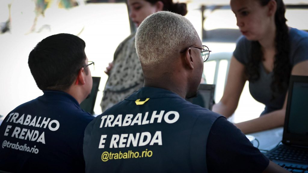 Março começa com 1.558 vagas de emprego no Rio