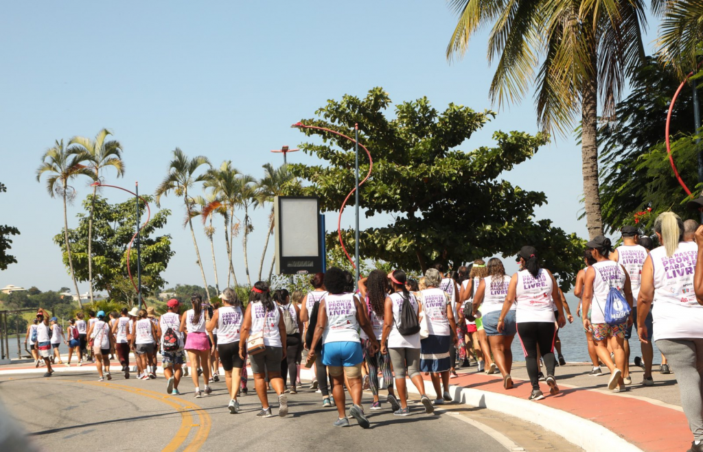 Caminhada celebra mães de filhos com deficiência em Maricá