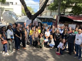 Ouvidoria Itinerante do Creci-RJ leva serviços públicos gratuitos à Praça Saens Peña e aproxima população do Creci-RJ