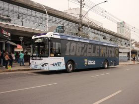 Ônibus elétrico reforça transporte na região Norte de Campos