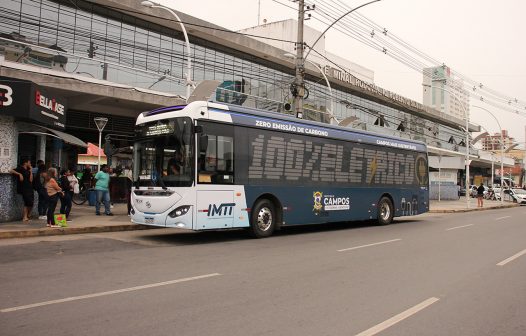 Ônibus elétrico reforça transporte na região Norte de Campos