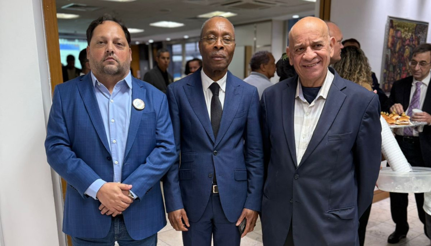 Brasil e Angola reforçam laços econômicos em evento no Rio