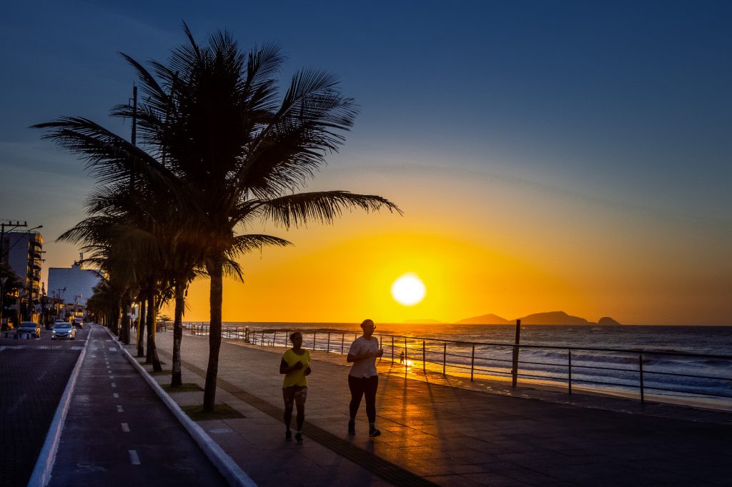 Belezas naturais e negócios impulsionam turismo em Macaé