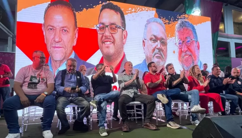 Ato político na Mangueira reforça apoio a lideranças do PT