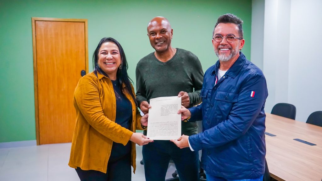 Coleta de óleo de cozinha em escolas começa em Meriti