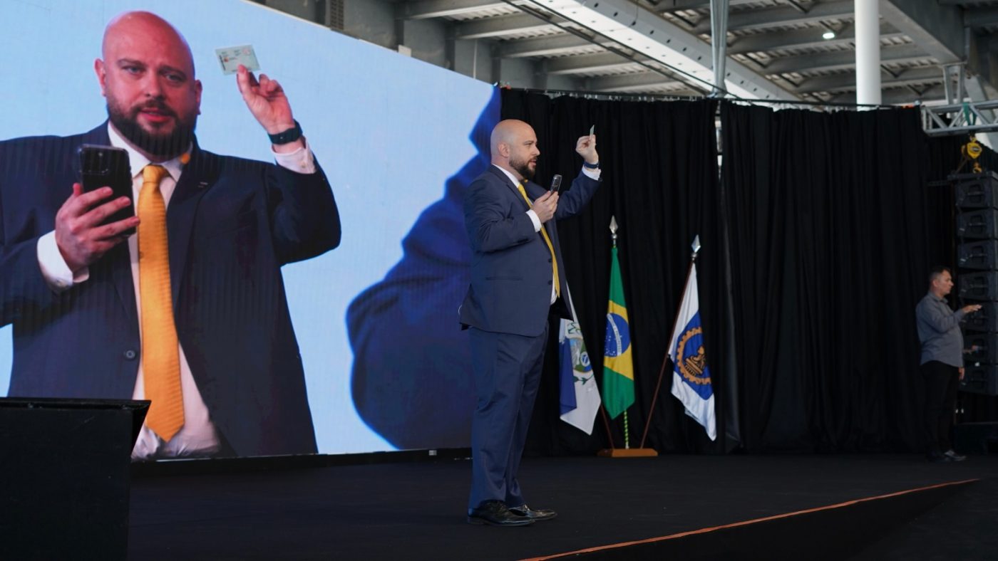 CREA AQUI reúne milhares e valoriza engenharias no Rio