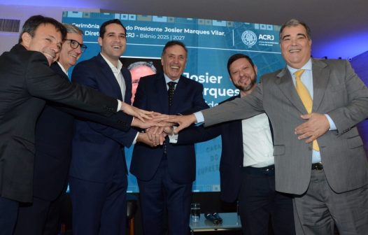 Josier Vilar inicia segundo mandato na ACRJ