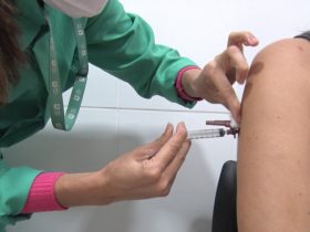 Caminhão da Saúde reforça vacinação em Bacaxá