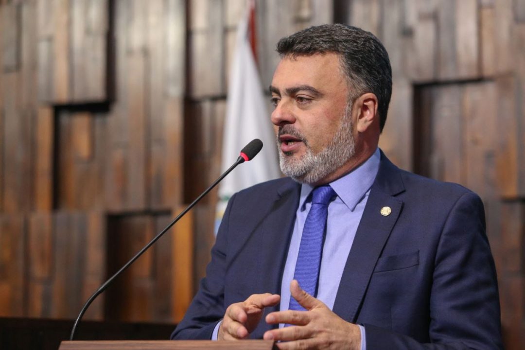 Deputado cobra melhorias nas rodovias estaduais