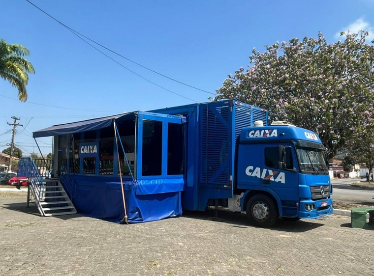 Caminhão CAIXA atende empreendedores em Itatiaia