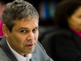 Lindbergh aciona STF por Moraes