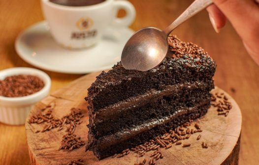 Justo Café celebra com promoção