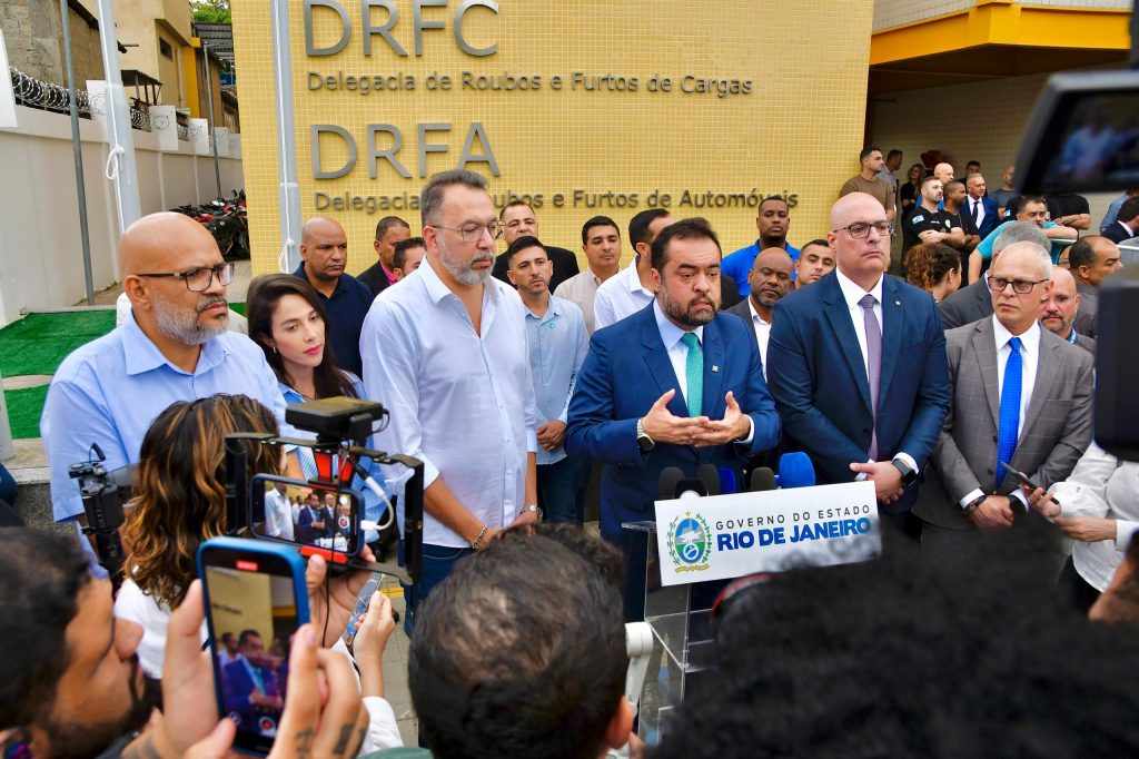 Novas delegacias são inauguradas na Baixada Fluminense