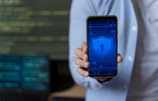 Roubos de celulares aumentam seguro digital em Nova Iguaçu e Rio