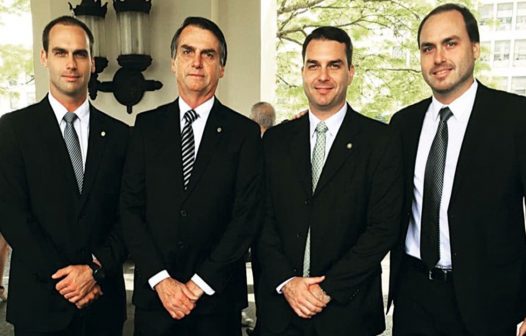 Clã Bolsonaro em outro tempo