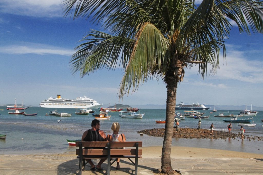 Búzios sedia encontro nacional sobre turismo regional