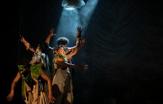 Espetáculo une teatro, dança e ancestralidade em São João de Meriti
