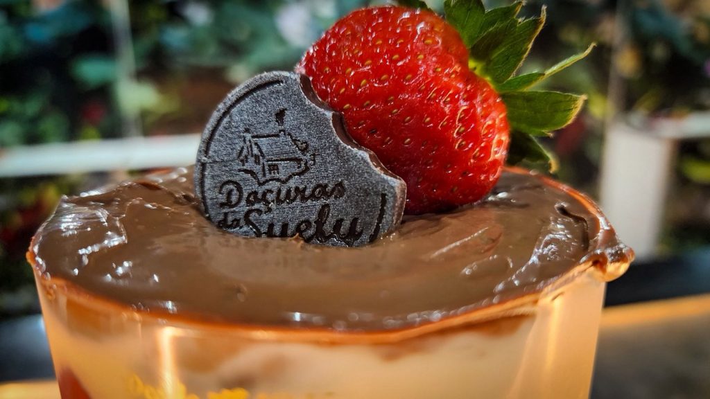 Morango com chocolate em Friburgo