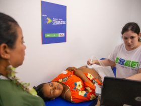 Programa leva 16 médicos especialistas ao SUS no Rio de Janeiro