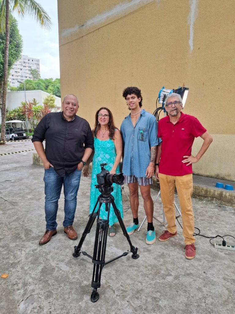 Documentário que conscientiza sobre surdez estreia no MAM