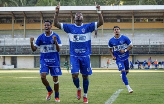 Belford Roxo vence mais uma e lidera Série B2