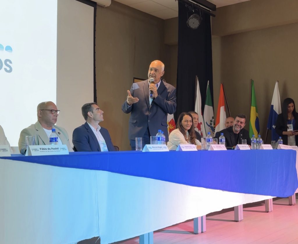 Carlos Augusto assume Conderlagos e promete trabalho como retribuição