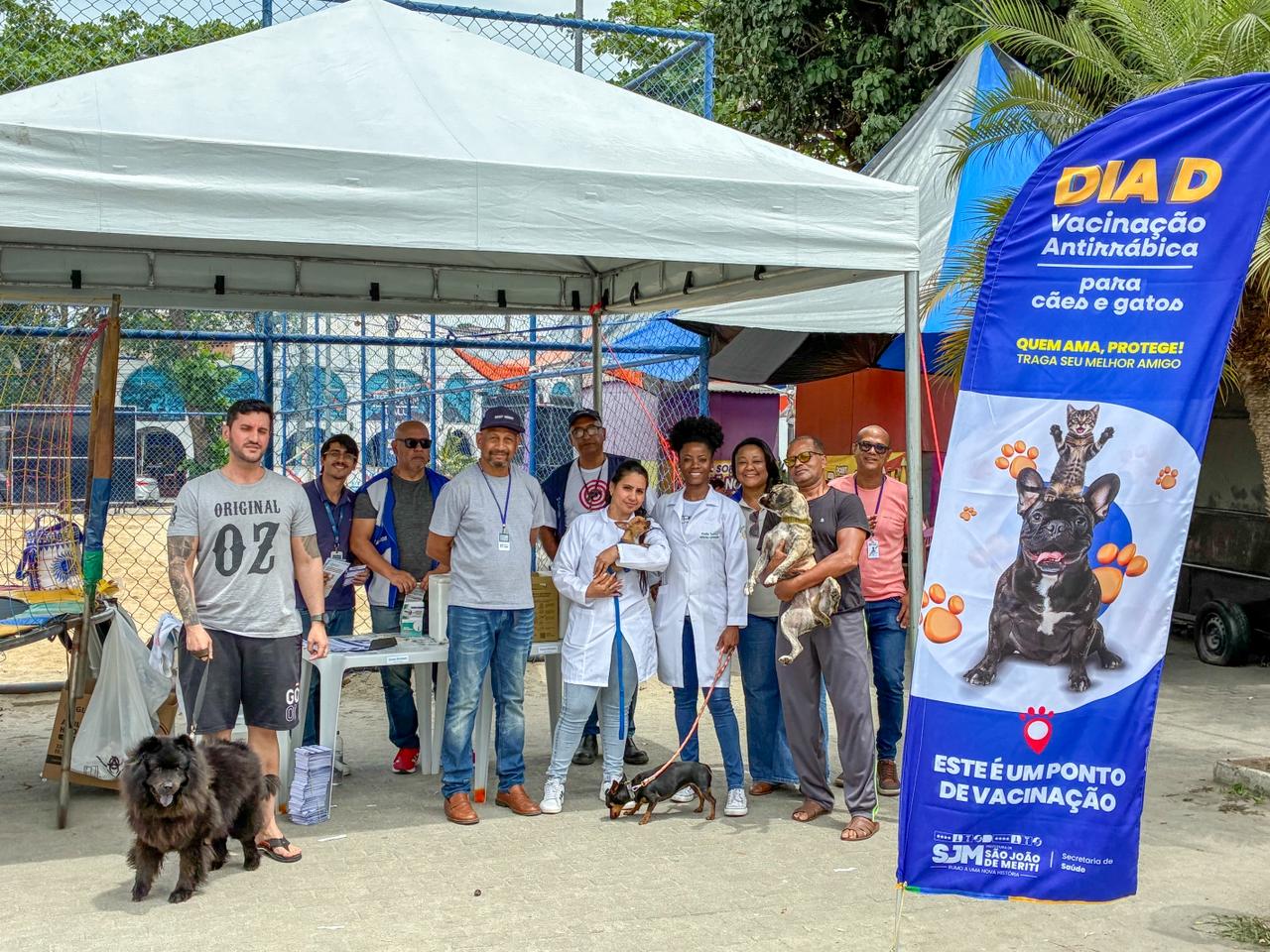 Dia D de vacinação imuniza 30 mil animais em São João de Meriti