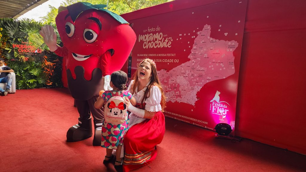 Festa do Morango com Chocolate agita Nova Friburgo