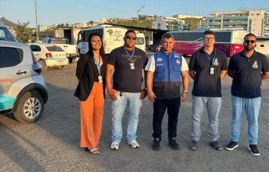 Prefeitura de Cabo Frio autua ônibus de turismo irregular após denúncia