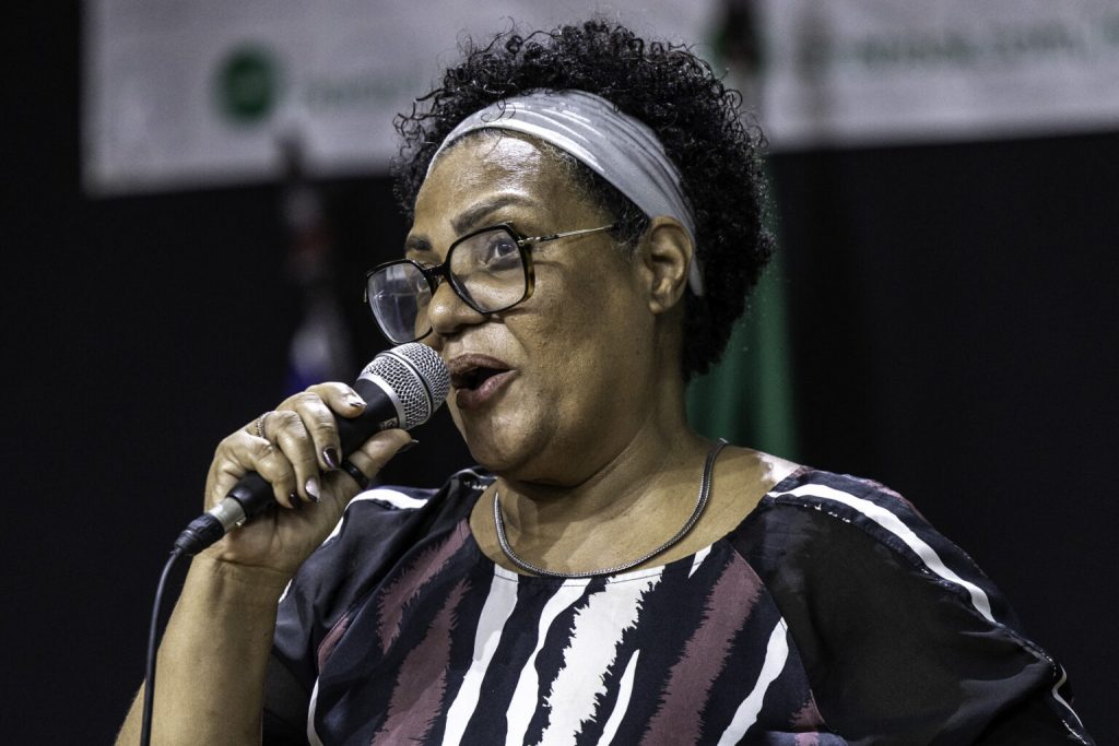 UERJ sedia seminário sobre literatura negra brasileira