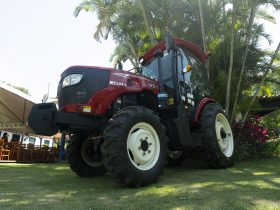 Fábrica de tratores com empresas chinesas é anunciada em Maricá