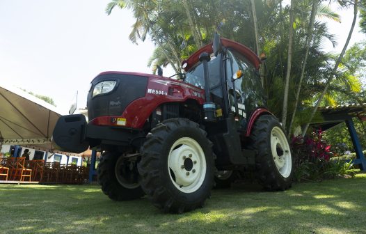 Fábrica de tratores com empresas chinesas é anunciada em Maricá