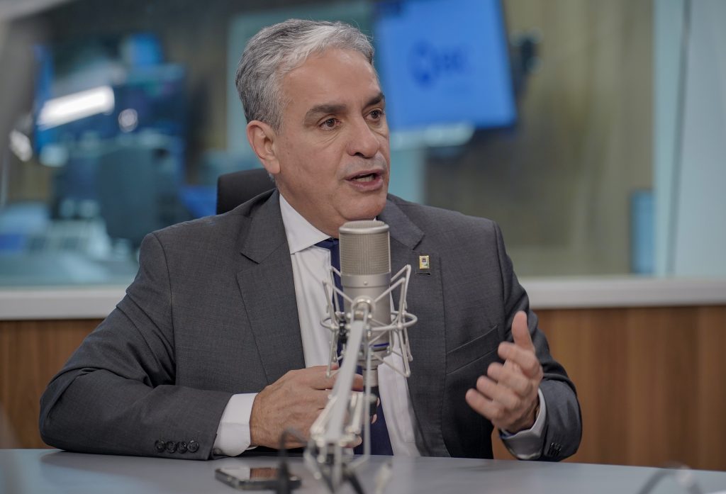 E o Ceciliano, hein?