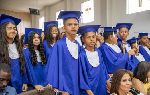 Avança Mesquita forma 312 estudantes e conclui edição 2025 do programa