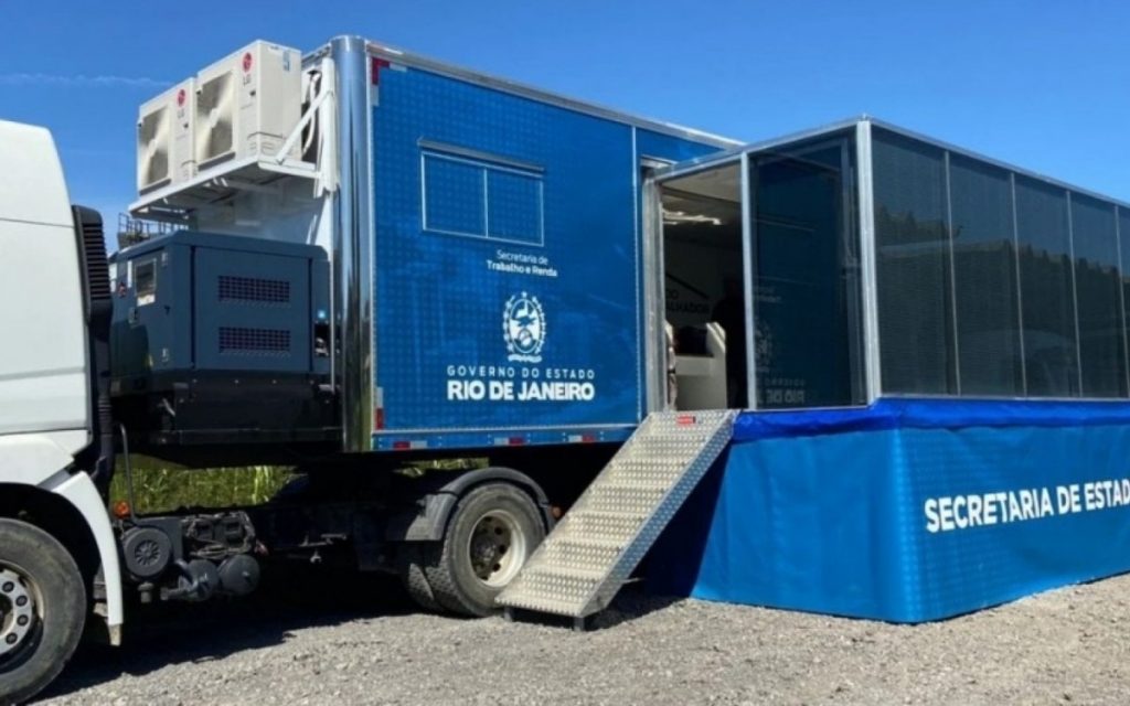 Carreta do Trabalhador oferece serviços gratuitos  em Itaguaí