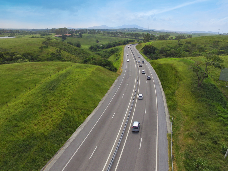 Rodovia dos Lagos é eleita a segunda melhor do Brasil em ranking da CNT