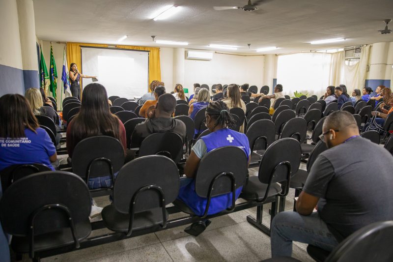 Capacitação para prevenção da violência na infância é promovida em Mesquita