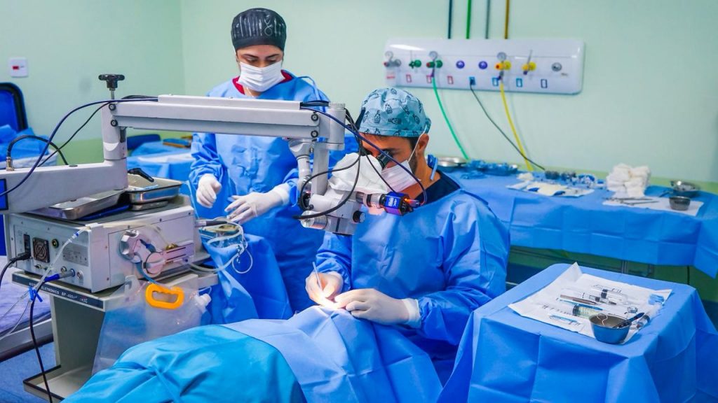 Meriti realiza mais de 100 cirurgias de catarata em mutirão