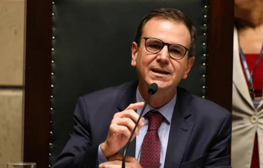 Entre dois mundos: até onde vai o equilíbrio de Eduardo Paes?