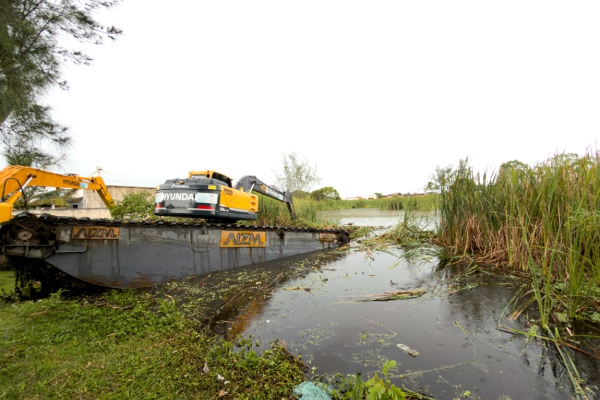 São Francisco de Itabapoana recebe máquinas do programa Limpa Rio