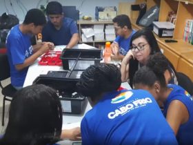 Cabo Frio inicia robótica itinerante nas escolas