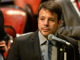 Caiado em andar mais alto